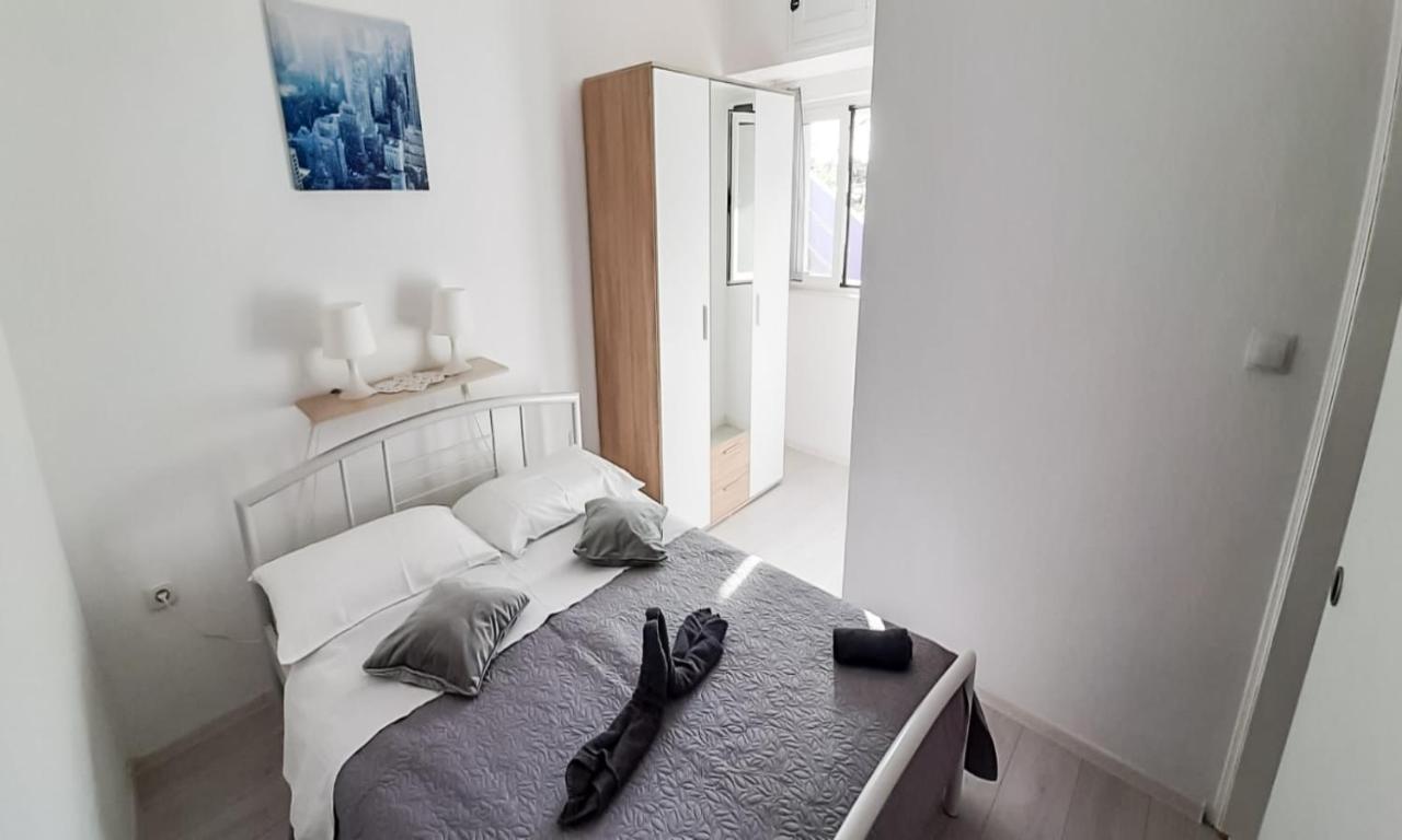 Apartments Sea Star Ivana 玛里纳 外观 照片