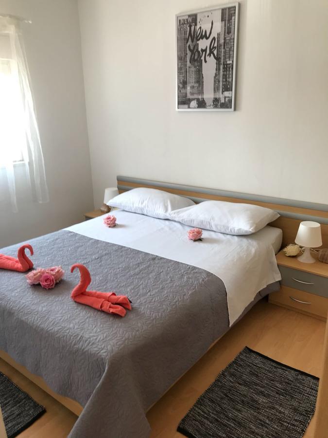 Apartments Sea Star Ivana 玛里纳 外观 照片